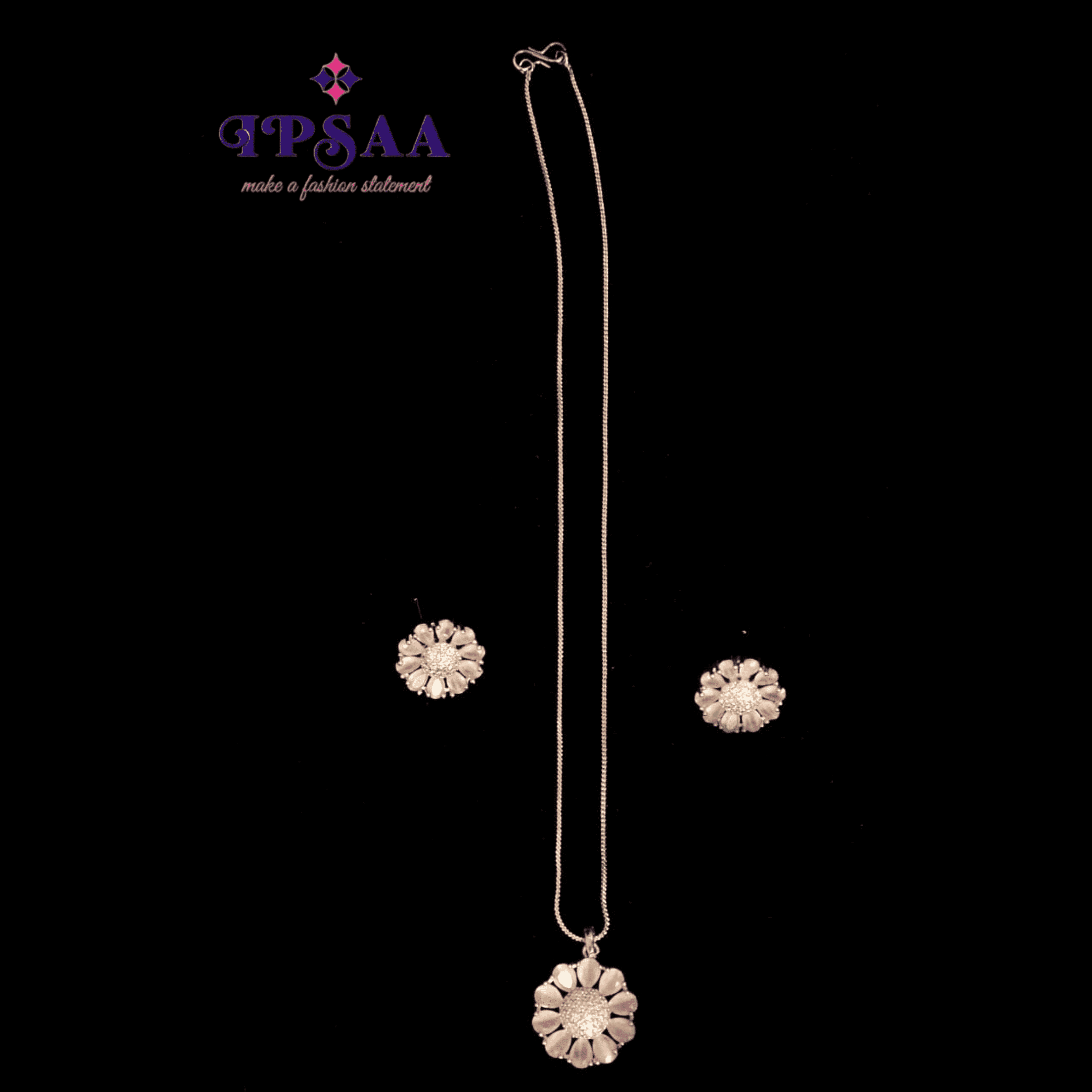 Sweet and trendy! This necklace is cast in silver-tone metal with a heart pendant